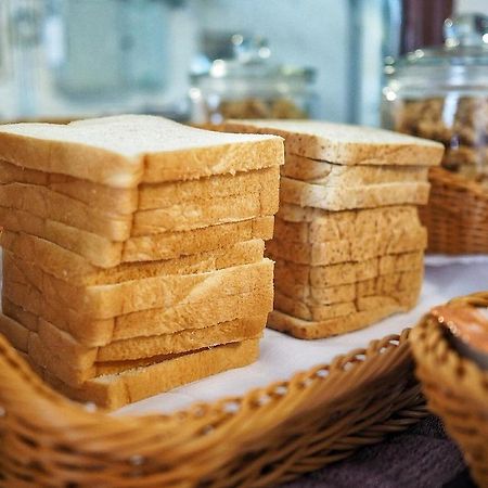Hp House Cafe' Hotel Chiang Mai Ngoại thất bức ảnh