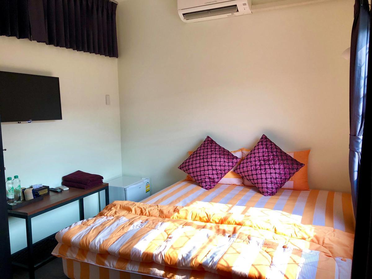 Hp House Cafe' Hotel Chiang Mai Ngoại thất bức ảnh