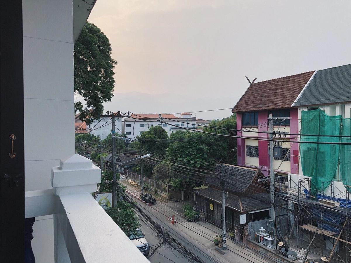 Hp House Cafe' Hotel Chiang Mai Ngoại thất bức ảnh