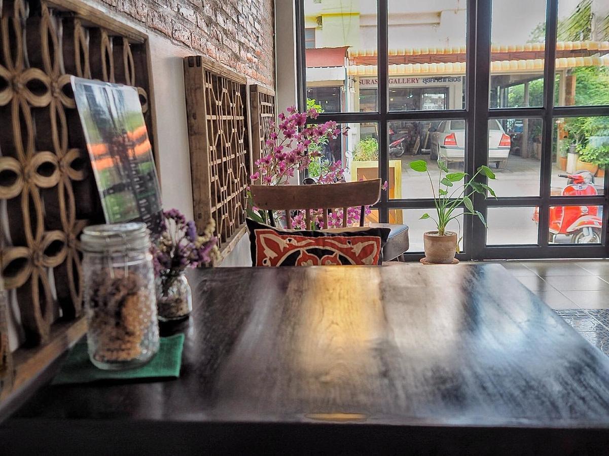 Hp House Cafe' Hotel Chiang Mai Ngoại thất bức ảnh